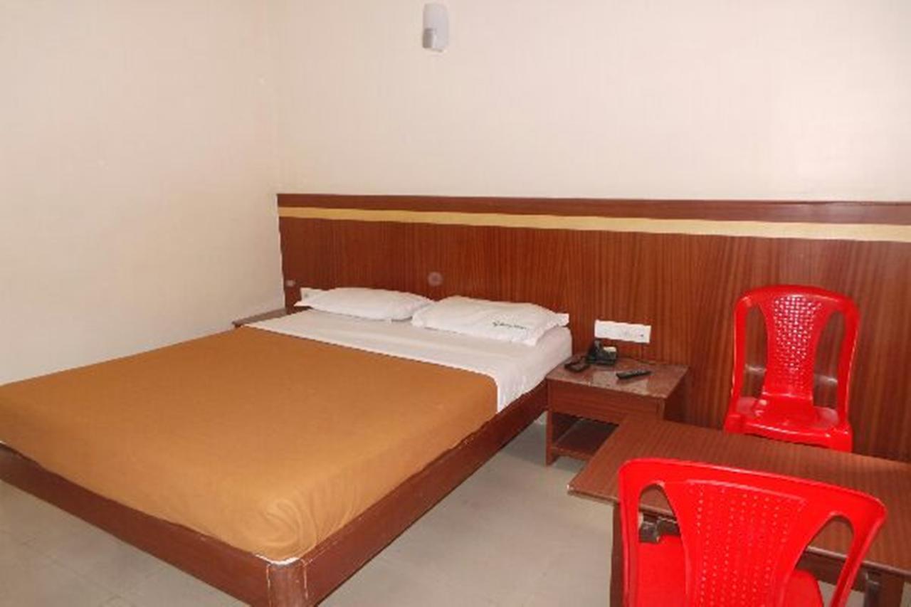 Mlc Gateway Deluxe Inn Bangalore Exterior foto